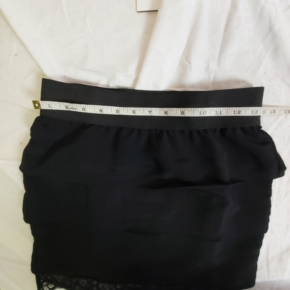 Αritzia central park west layered mini skirt - Picture 4 of 5